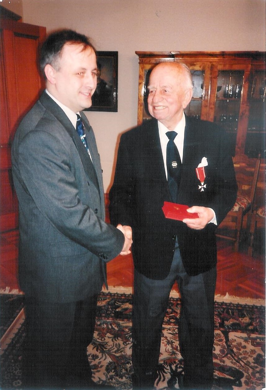 1998 Tłoczynski